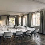 Fletcher Chateau De Raay Hotell