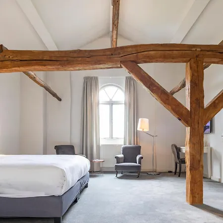 Отель Fletcher Chateau De Raay