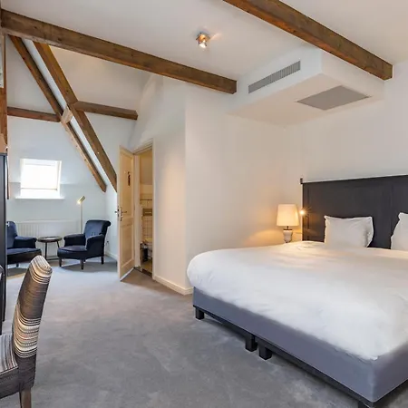 Fletcher Château De Raay 4*