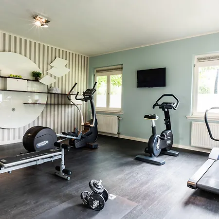 Fletcher Chateau De Raay 4* בארלו