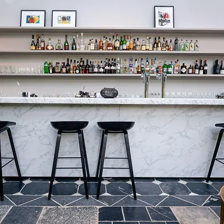 Fletcher Chateau De Raay