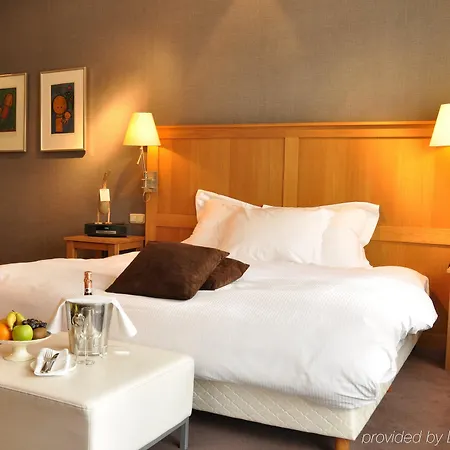 Fletcher Chateau De Raay 4* Барло