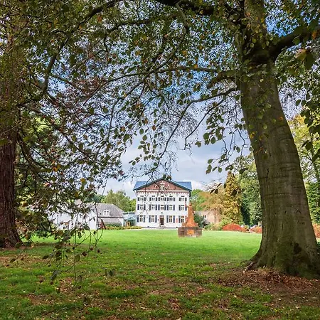 Fletcher Chateau De Raay 4* Барло
