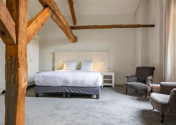 Fletcher Château De Raay 4*