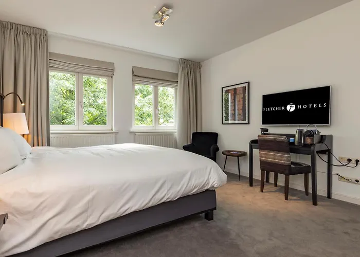 Fletcher Château De Raay