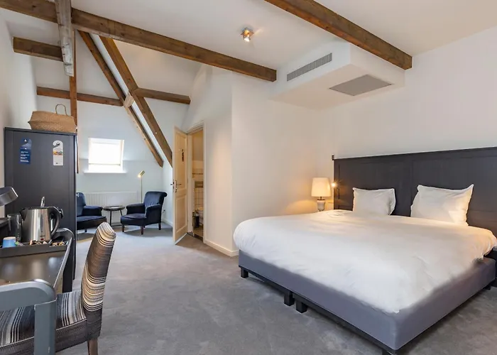 Fletcher Chateau De Raay 4*