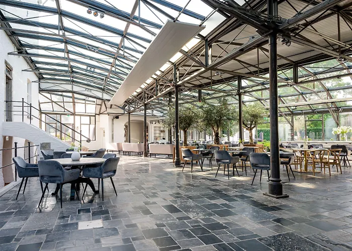 Fletcher Château De Raay